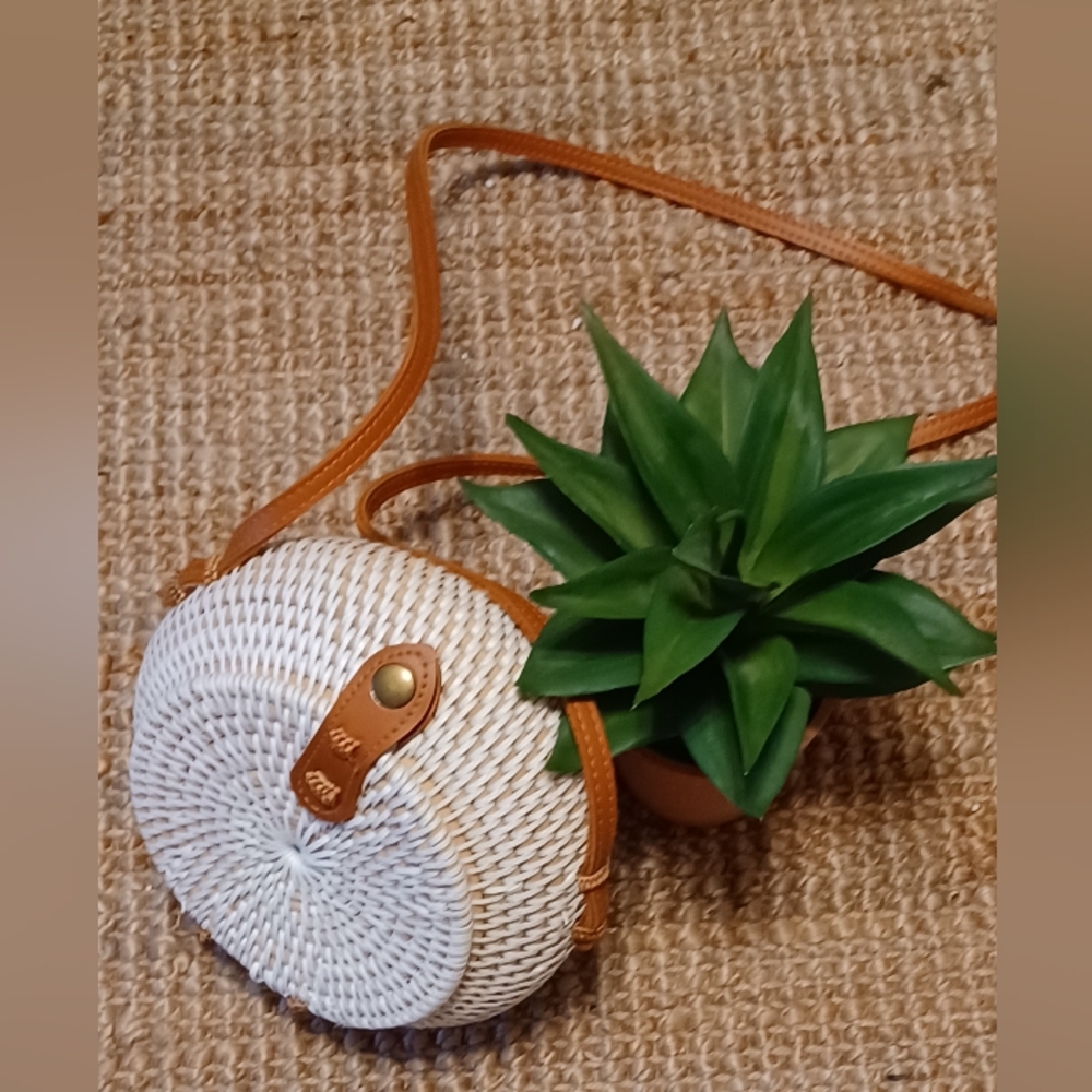 Woven crossbag